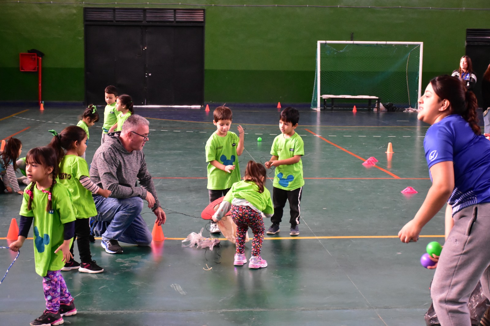 Primer encuentro del año para la Educación Física Infantil