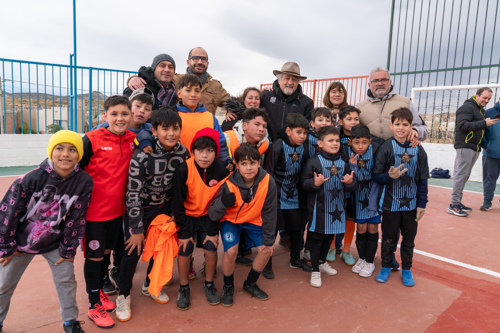 Othar: “Este playón es el puntapié inicial para avanzar hacia la urbanización del barrio ARA San Juan”