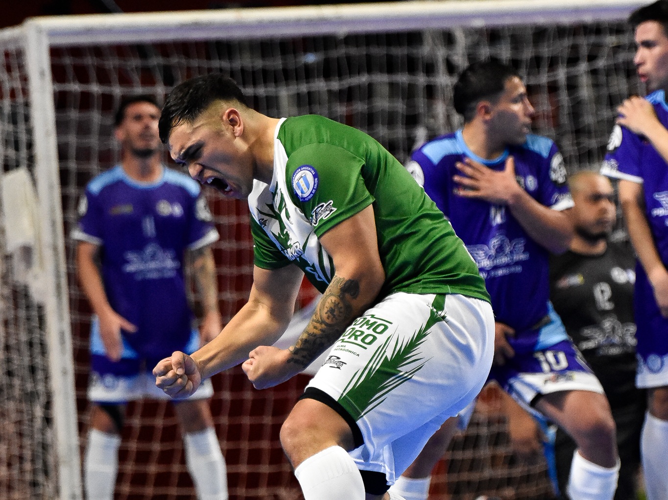 Futsal: Comodoro venció a un duro Corrientes y está nuevamente en semifinales