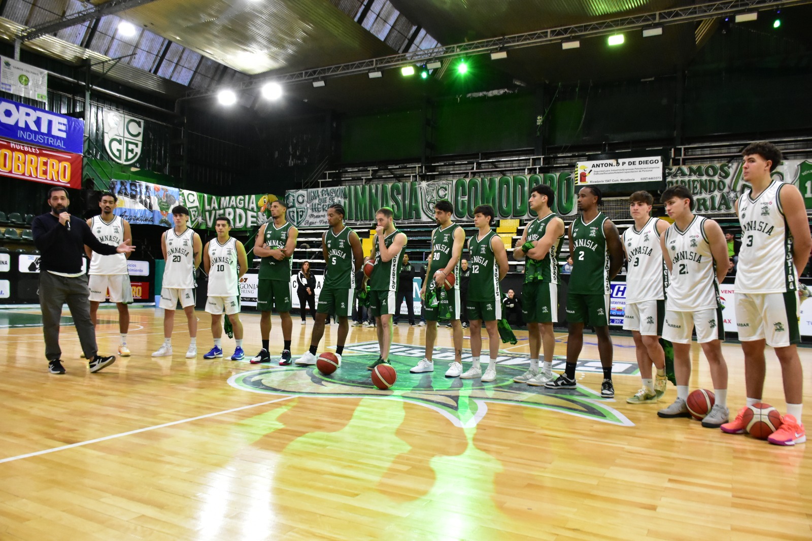 Gimnasia presentó al plantel para la temporada 2025-2026 de la Liga Nacional