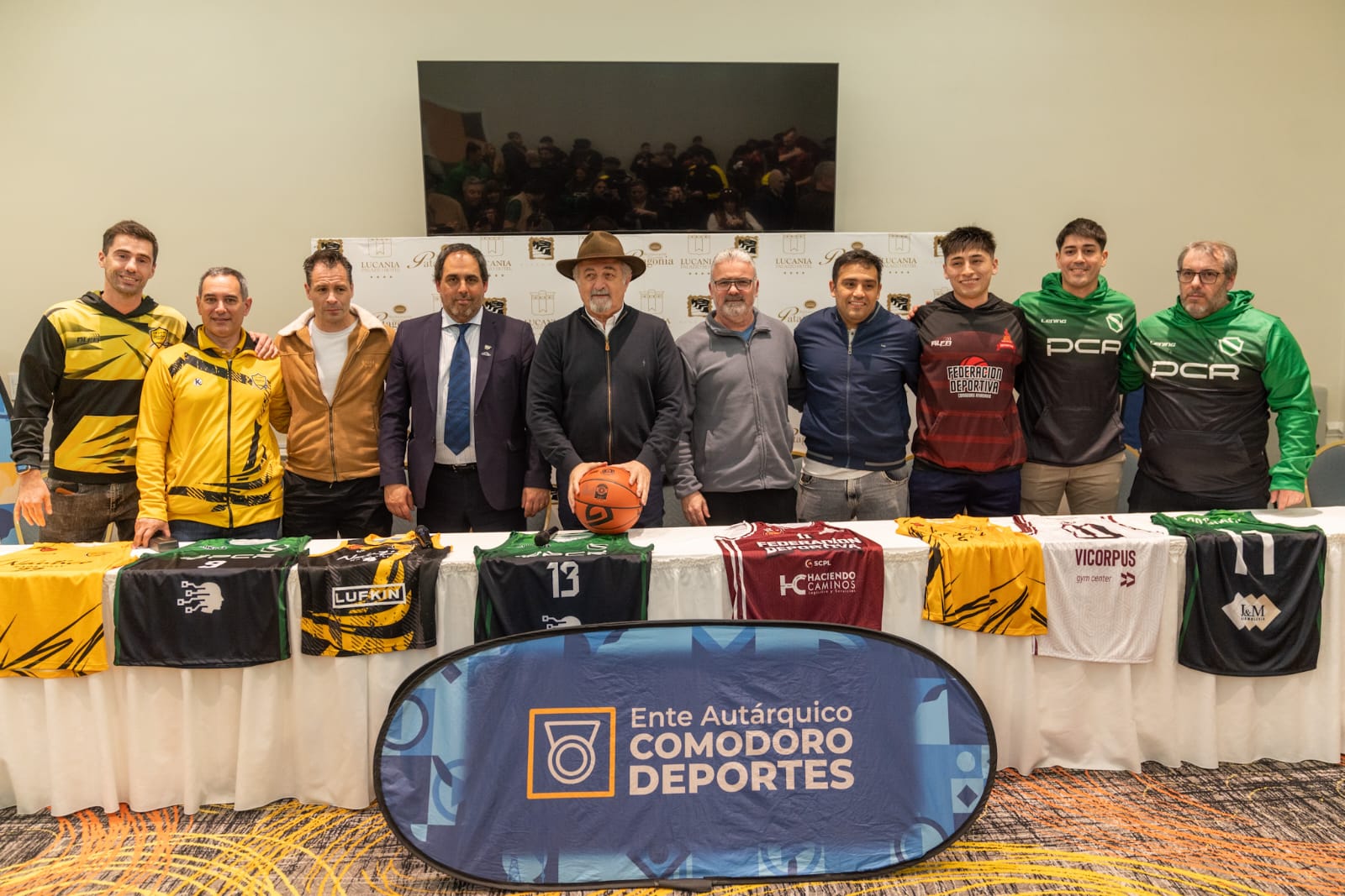 El intendente encabezó la presentación del Torneo Pre Federal de Básquetbol 2025