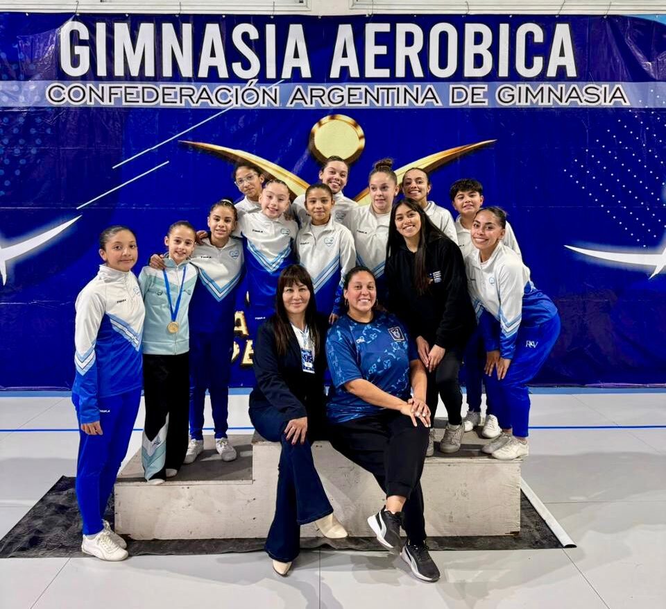 Comodoro dijo presente en el Nacional de Clubes y clasificó al Sudamericano de gimnasia aeróbica